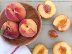 Overnight Peach & Almond Oats