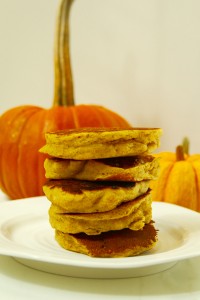 Healthy whole wheat and cinnamon pumpkin pancakes