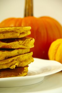 Healthy whole wheat and cinnamon pumpkin pancakes